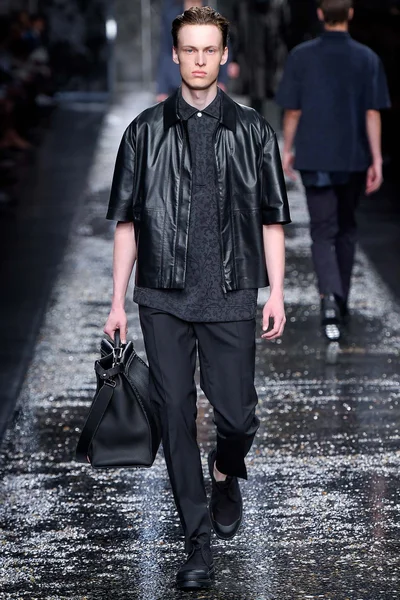 Look 31
